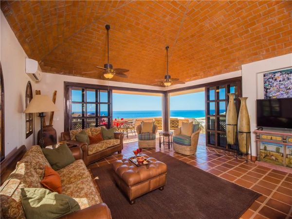 0.2 Mile Walk to beach - 5 bedroom Sunset paradise, Ocean Views.