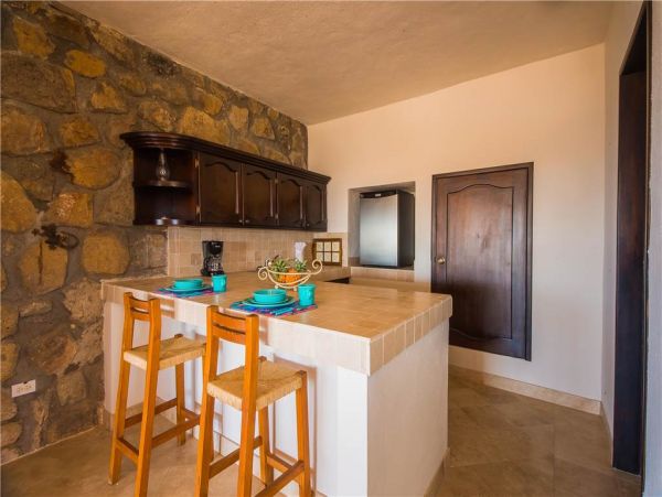 0.2 Mile Walk to beach - 5 bedroom Sunset paradise, Ocean Views.