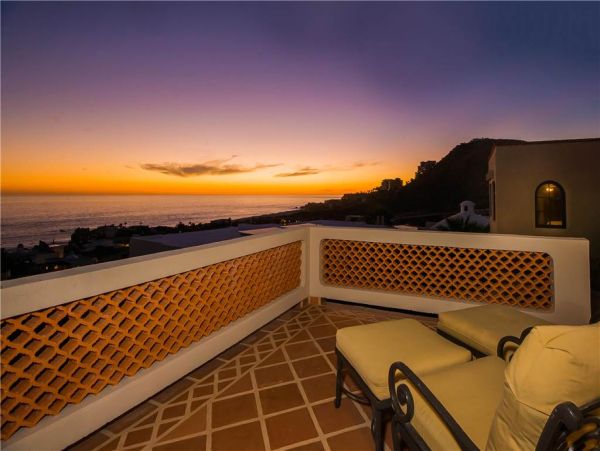 0.2 Mile Walk to beach - 5 bedroom Sunset paradise, Ocean Views.