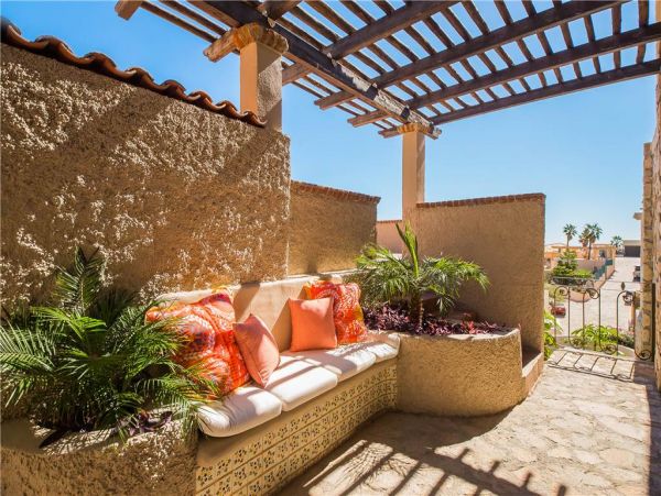 0.2 Mile Walk to beach - 5 bedroom Sunset paradise, Ocean Views.