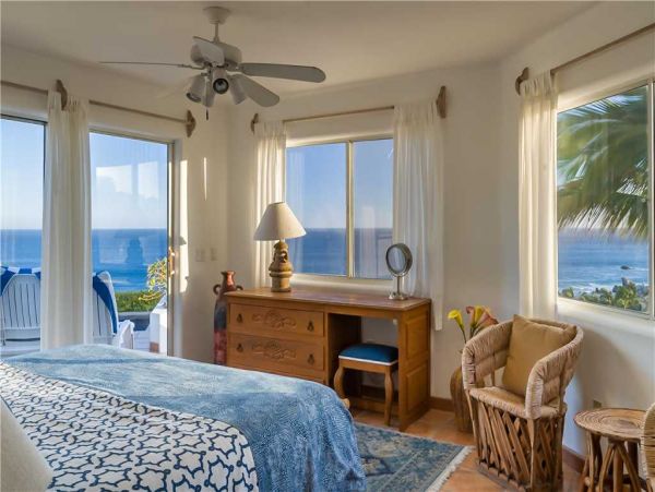 Luxury Cabo Villa 50 Ft Infinity Pool Beachfront, Staff