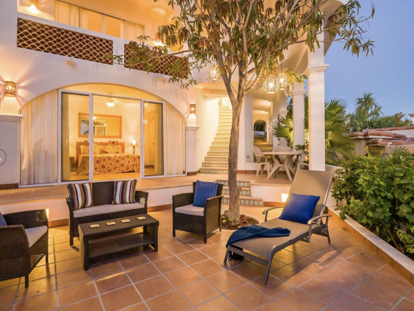 Luxury Cabo Villa 50 Ft Infinity Pool Beachfront, Staff
