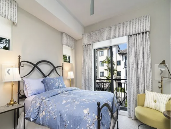 Luxury Winter Naples Condo Three Bedrooms Plus Office