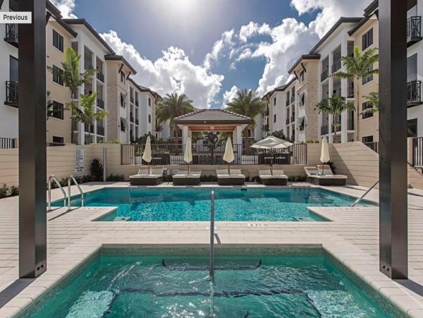 Luxury Winter Naples Condo Three Bedrooms Plus Office