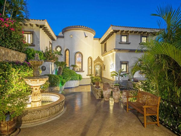 Stunning Views Six Bedroom Los Cabos Vacation Luxury Home