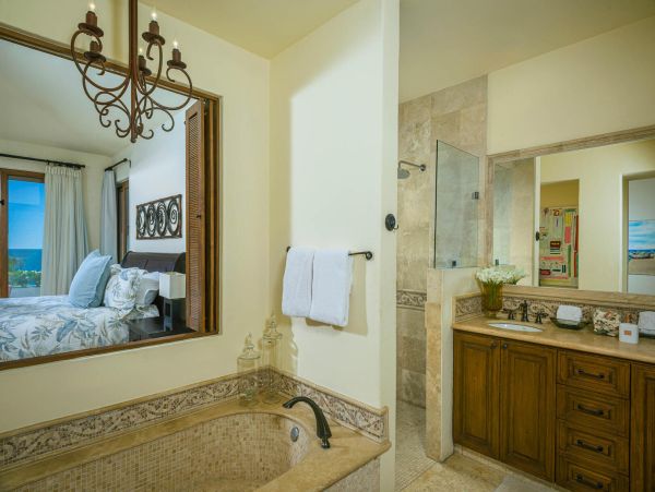 Los Cabos Vacation Rental – Five Bedroom Ocean View Villa