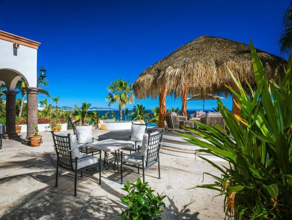 Los Cabos Vacation Rental – Five Bedroom Luxury Villa with Ocean Views