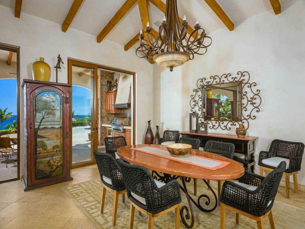 Los Cabos Vacation Rental – Five Bedroom Luxury Villa with Ocean Views