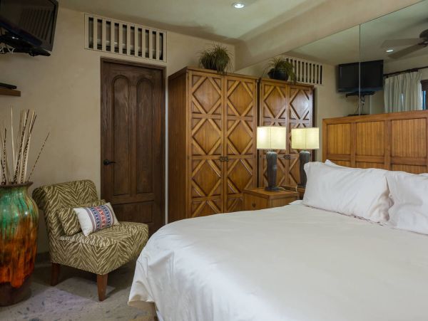Los Cabos Vacation Rental – Five Bedroom Luxury Villa with Ocean Views