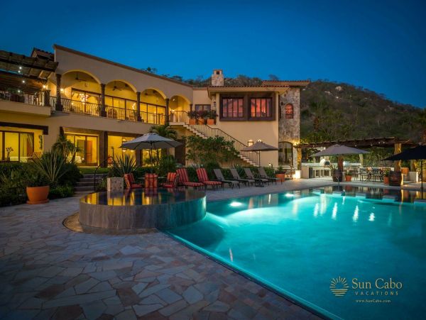 Luxury Villa featuring two 