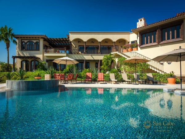 Luxury Villa featuring two 