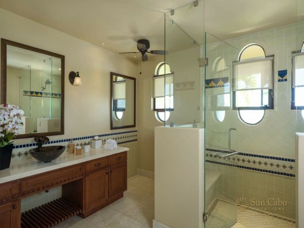 Luxury Villa featuring two 