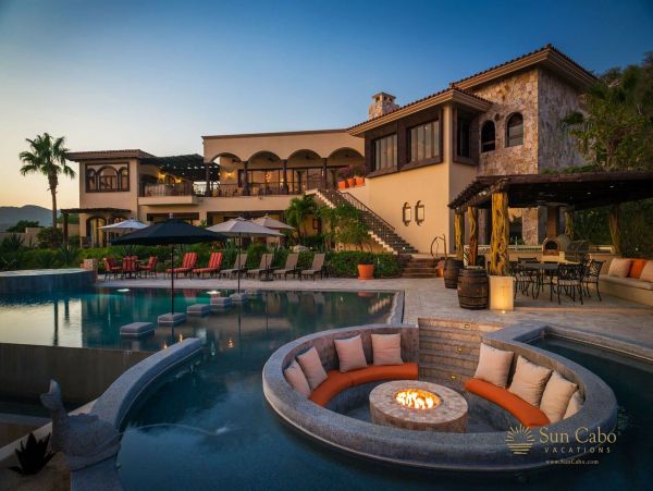 Luxury Villa featuring two 