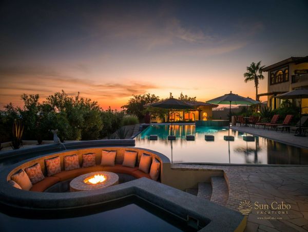 Luxury Villa featuring two 