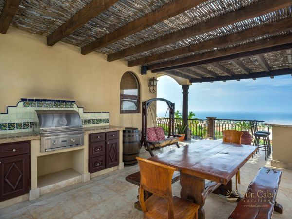 Luxury Villa featuring two 