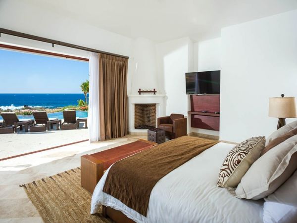 Walk to Beach Vacation Home in Cabo San Lucas Five Bedroom