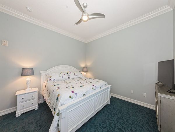 Naples Vacation Condo 2 Bedroom Communal Pool & Tennis Court