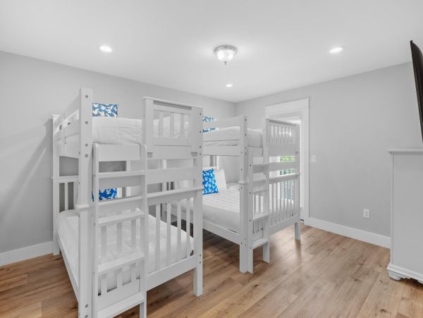 Destin Vacation Rentals - Florida Gulf Coast Beach Homes with Pool & Hot Tub
