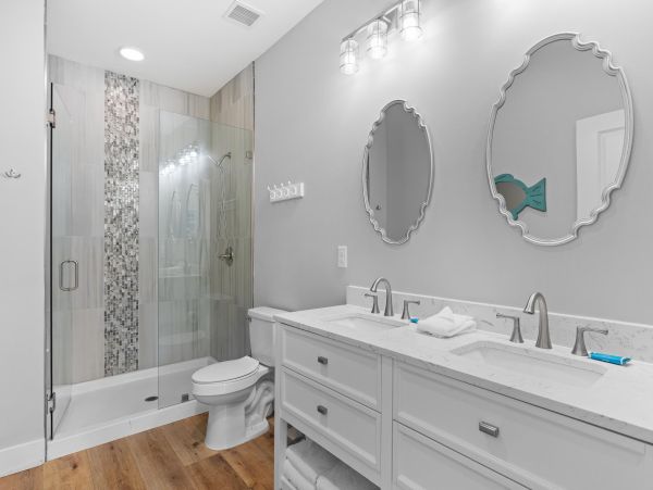 Destin Vacation Rentals - Florida Gulf Coast Beach Homes with Pool & Hot Tub