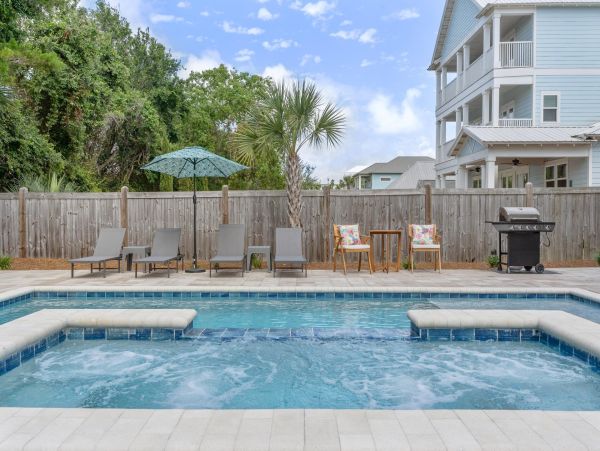 Destin Vacation Rentals - Florida Gulf Coast Beach Homes with Pool & Hot Tub
