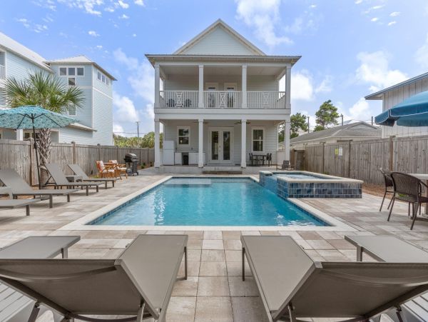 Destin Vacation Rentals - Florida Gulf Coast Beach Homes with Pool & Hot Tub