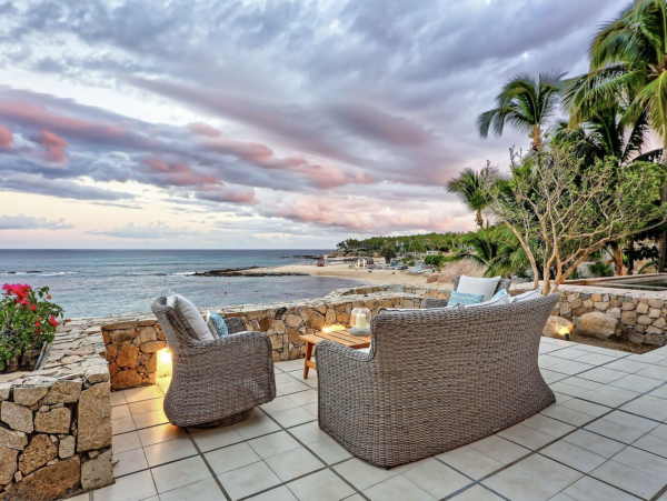 Direct Beachfront Five Bedroom Luxury Beach Villa Cabo