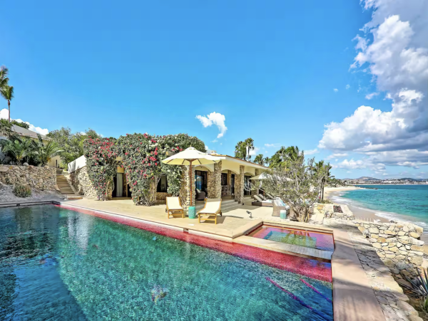Direct Beachfront Five Bedroom Luxury Beach Villa Cabo