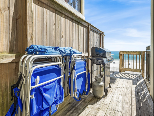 Miramar Beachfront Vacation Home Private & Community Pool