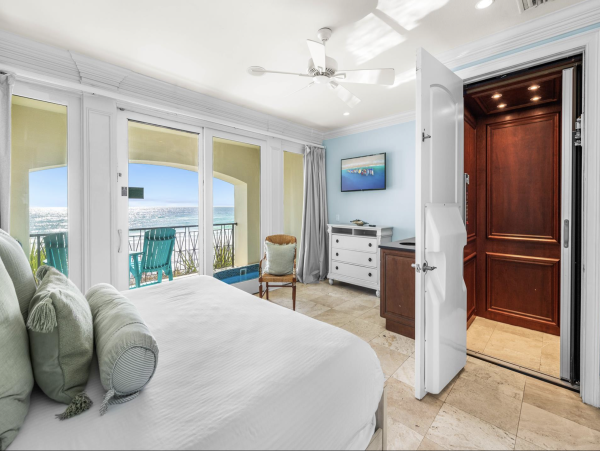 Miramar Beachfront Vacation Home Private & Community Pool