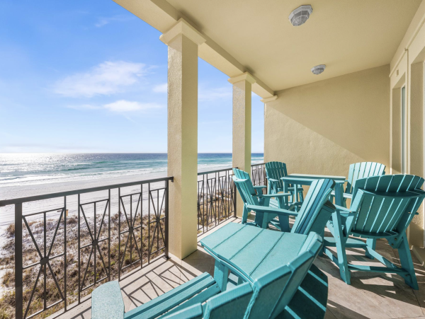 Miramar Beachfront Vacation Home Private & Community Pool