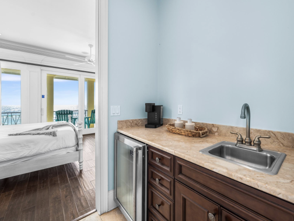 Miramar Beachfront Vacation Home Private & Community Pool