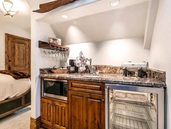 Vail Lionshead Home 988664