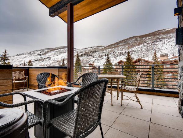 Executive Golden Peak Ski Penthouse
