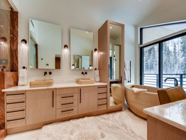 Executive Golden Peak Ski Penthouse