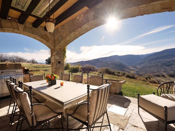 Avon Privacy and Nature 7 Bedroom Mountain Home