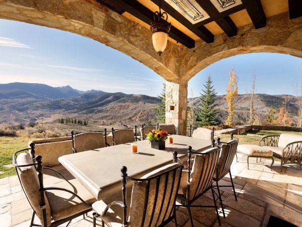 Avon Privacy and Nature 7 Bedroom Mountain Home