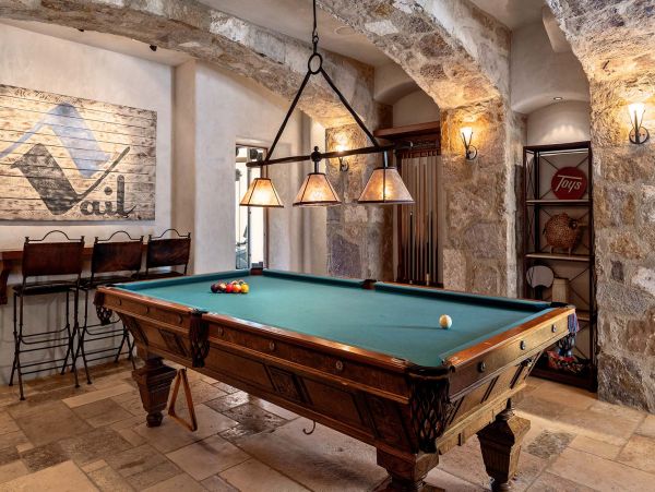 Avon Privacy and Nature 7 Bedroom Mountain Home
