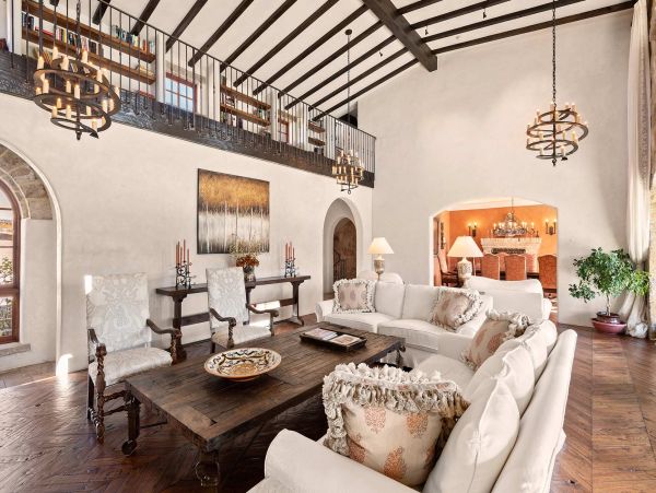 Avon Privacy and Nature 7 Bedroom Mountain Home