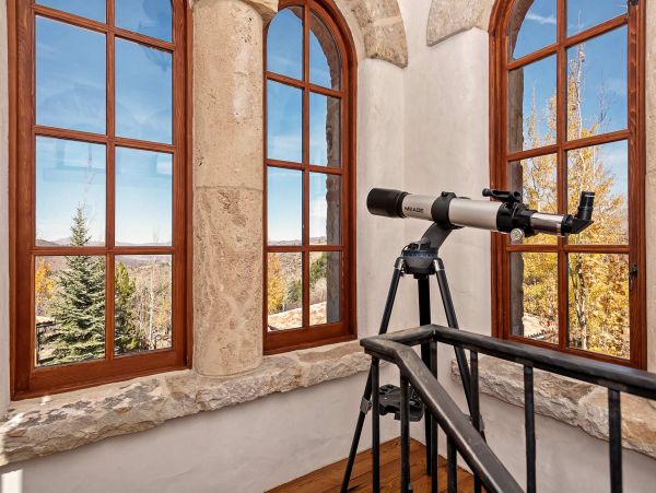 Avon Privacy and Nature 7 Bedroom Mountain Home