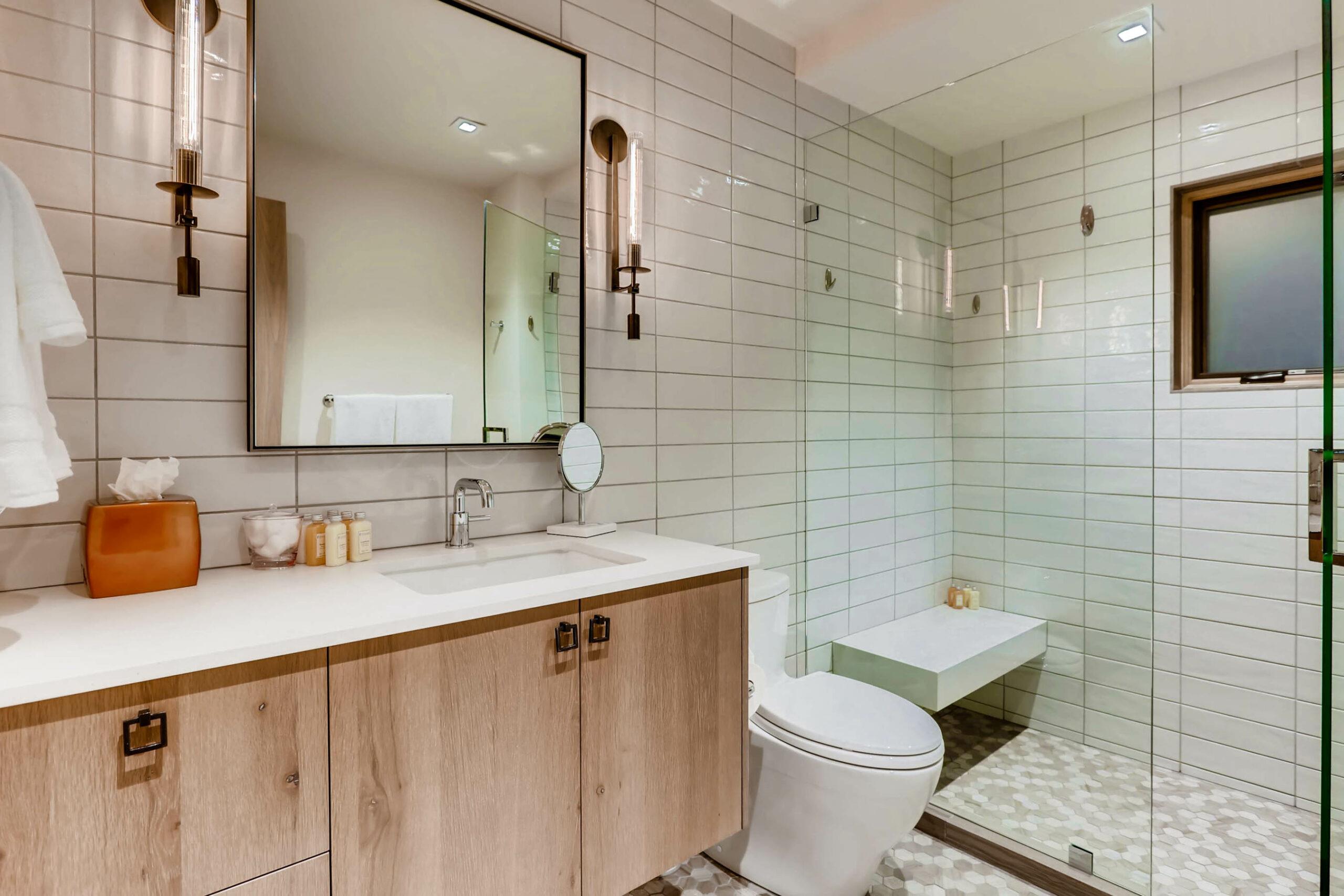 Luxury 4 Bedroom Penthouse in Vail Private Terrace & Hot Tub