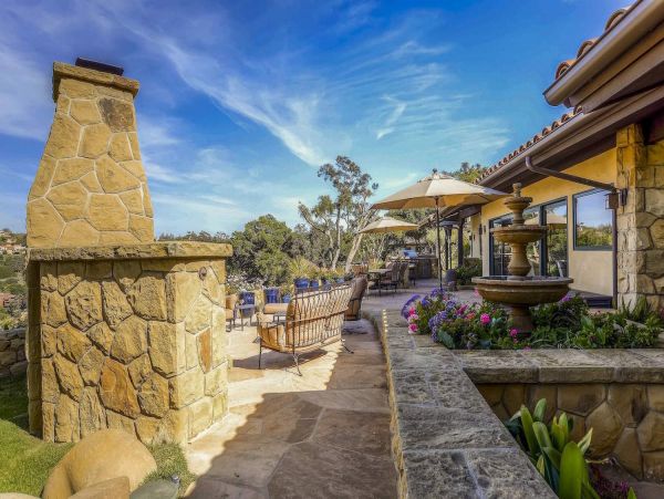 Short Walk to Beach Four Bedroom Santa Barbara Vacation Home