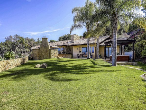 Short Walk to Beach Four Bedroom Santa Barbara Vacation Home