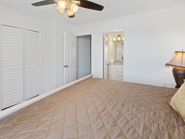 4 Bedroom Oceanfront Townhome for 10 Guests
