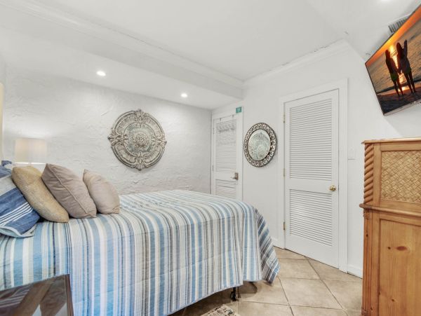 Miramar Beach Gulf Front Townhouse - Luxury Destin Vacation Rental with 3 Balconies