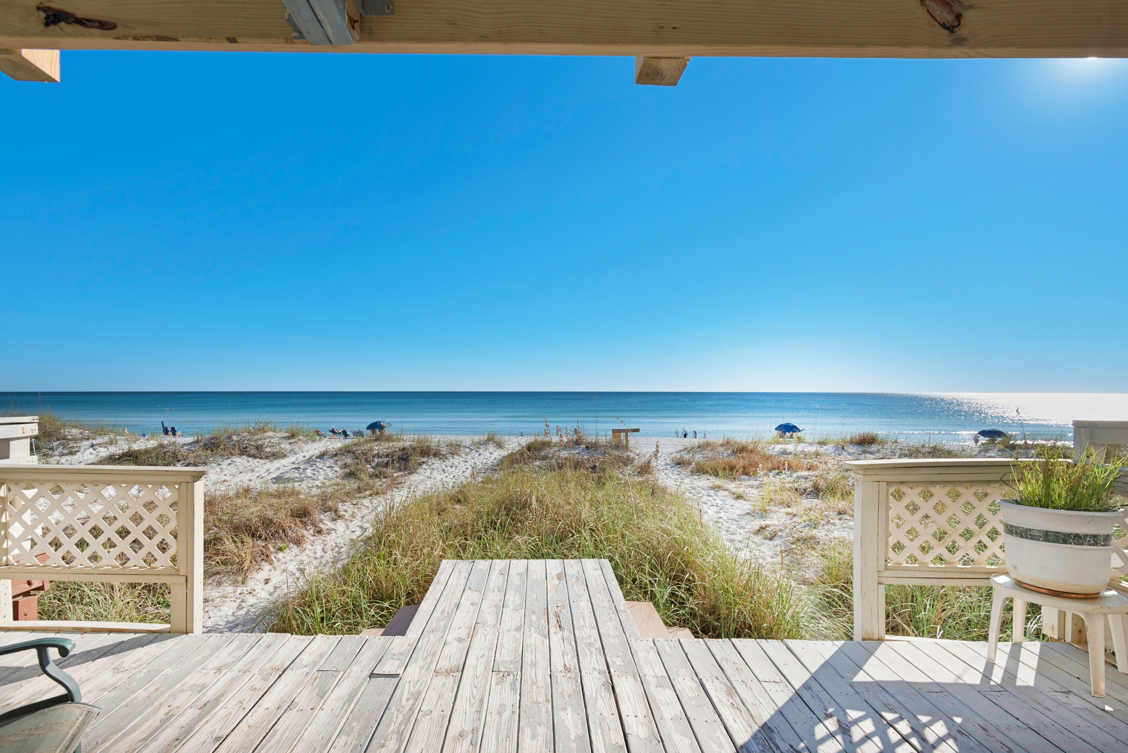 Lovely 4 Bedroom Oceanfront Home Sleeps 23 Guests