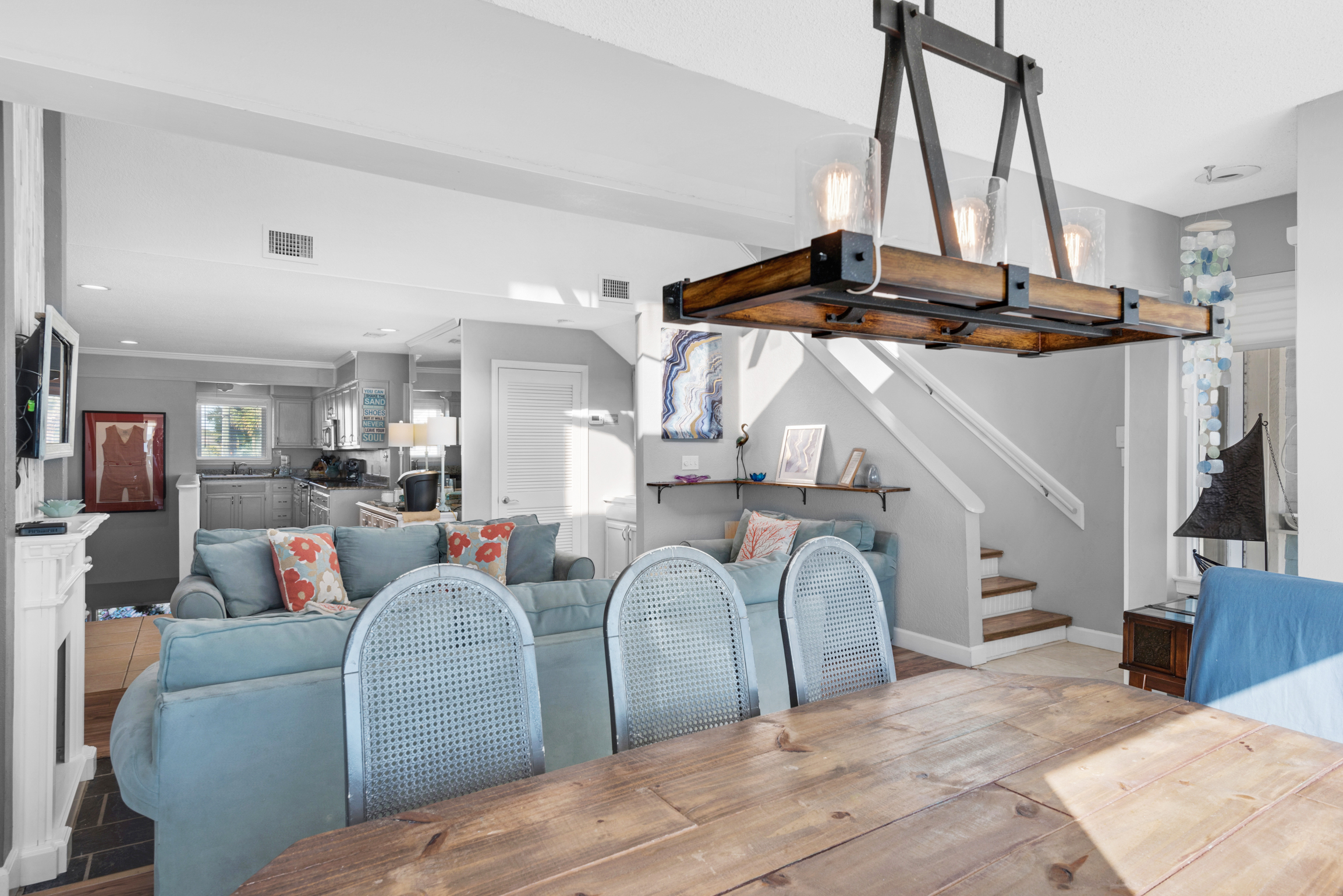 Lovely 4 Bedroom Oceanfront Home Sleeps 23 Guests