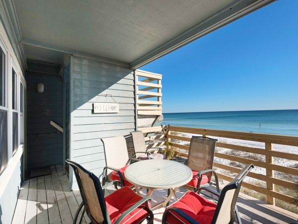 Lovely 4 Bedroom Oceanfront Home Sleeps 23 Guests