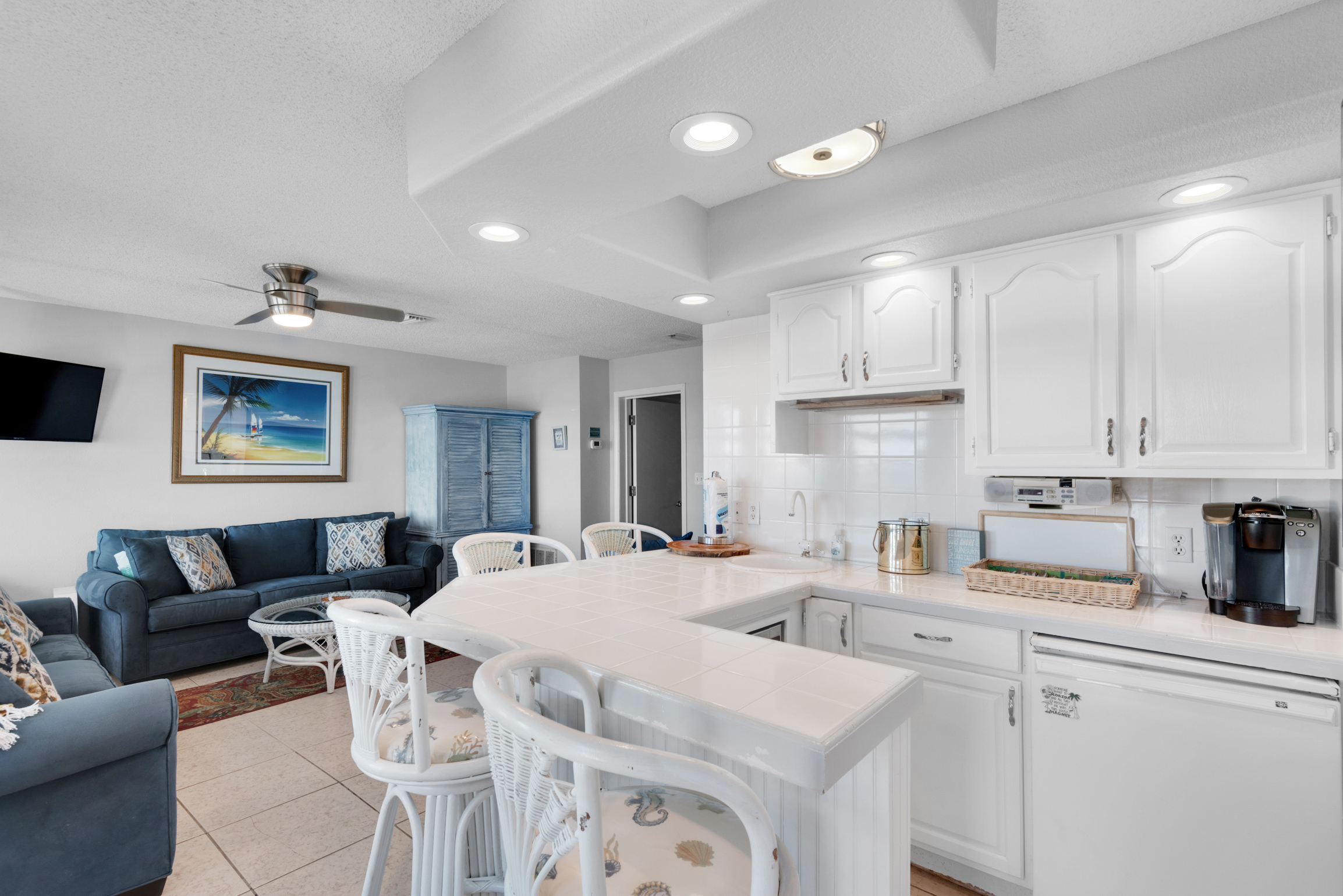 Lovely 4 Bedroom Oceanfront Home Sleeps 23 Guests