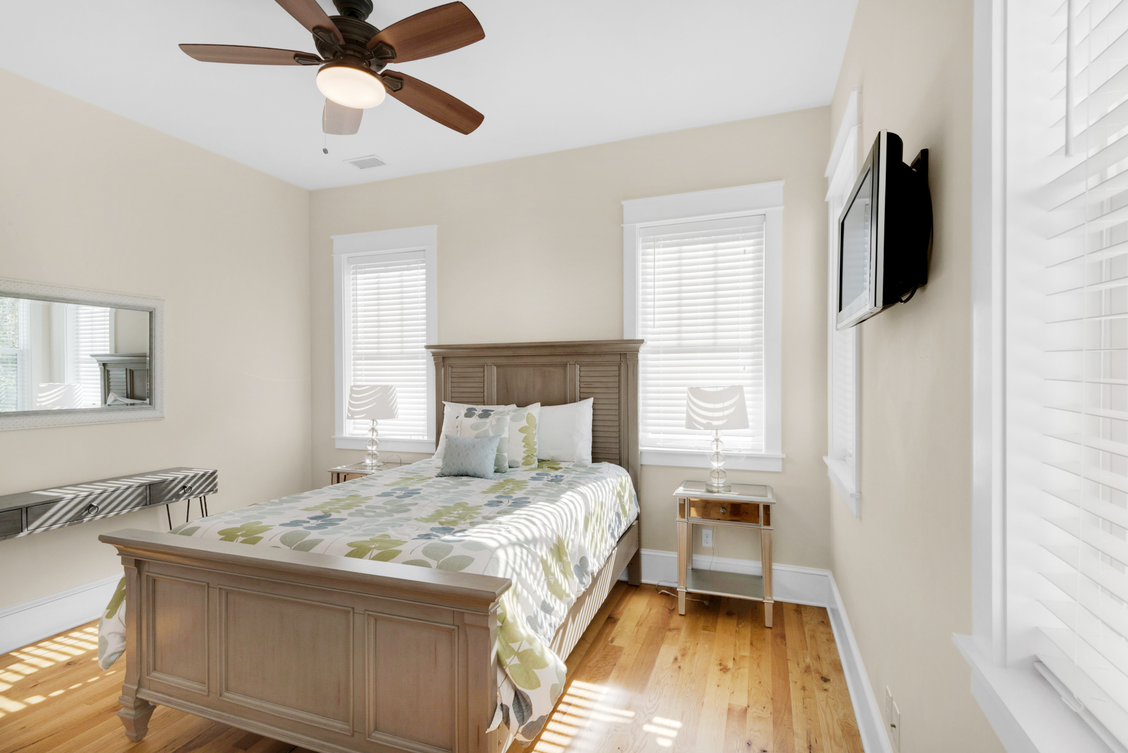 Santa Rosa Vacation Home Private Pool & Short Walk To Beach