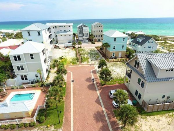 Steps to Gulf Inlet Beach Vacation Home Four Bedroom